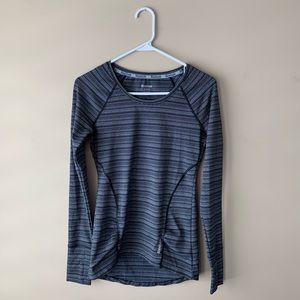 Long Sleeve Reebok Black Grey Workout Top Sz. XS